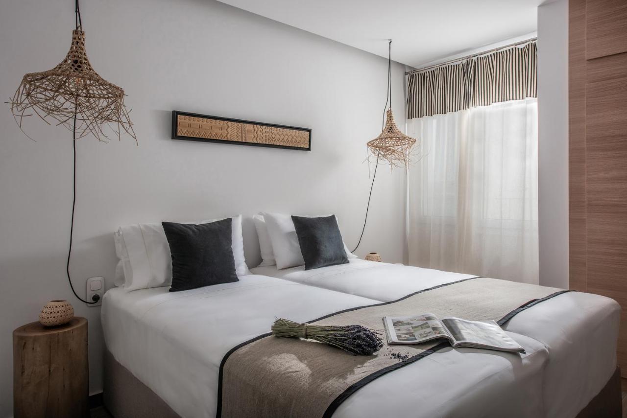 Khroma Luxury Suite 2 Beach Front Apartment Херсониссос Экстерьер фото